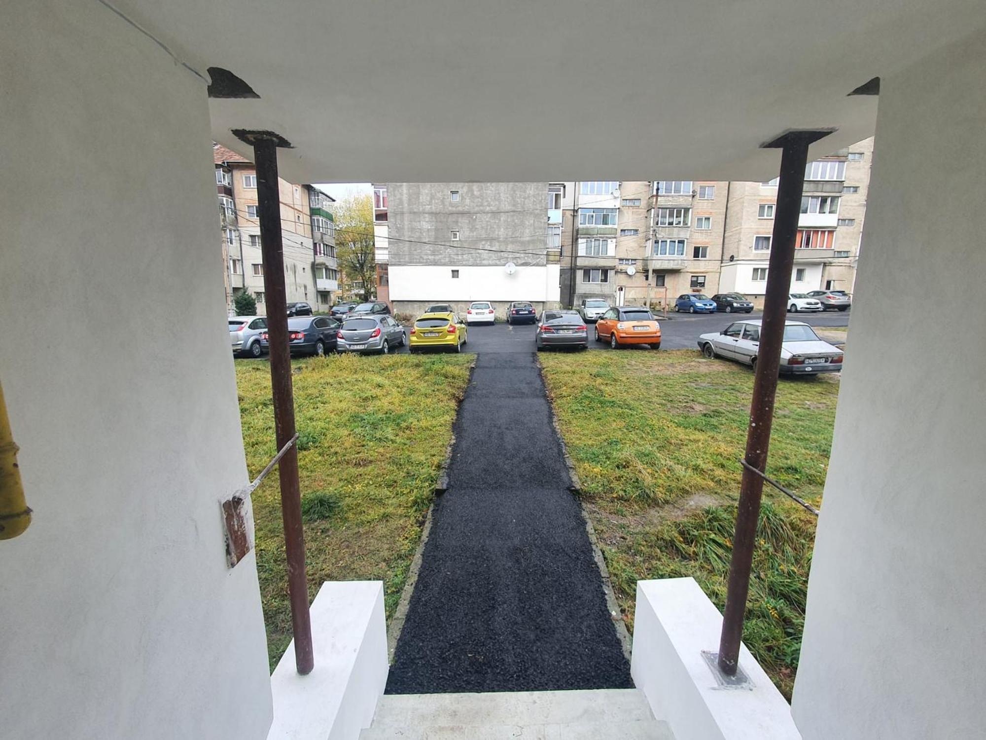 Near Center * Petroşani