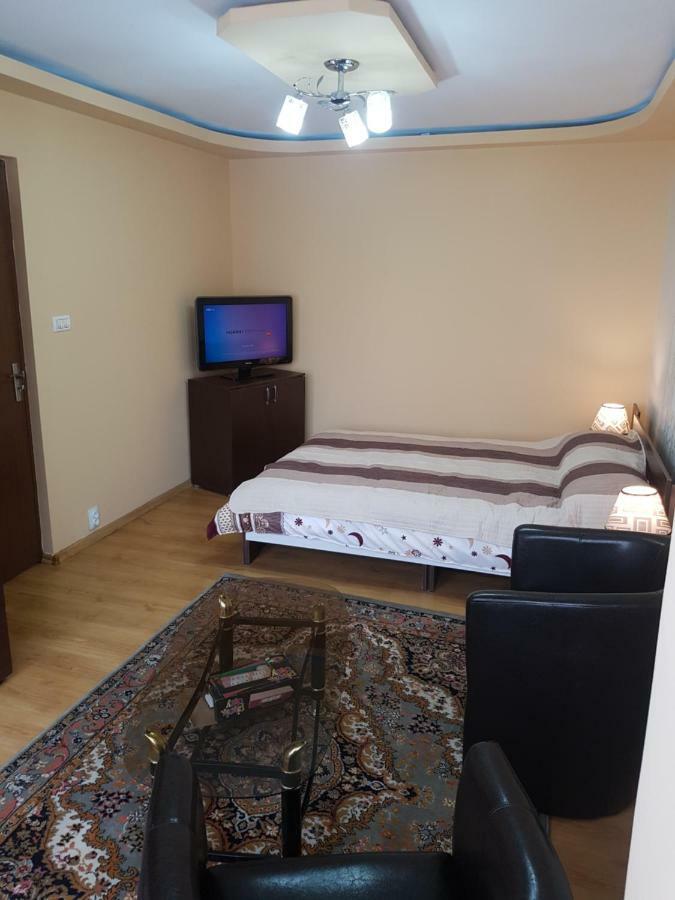 Near Center Apartment *